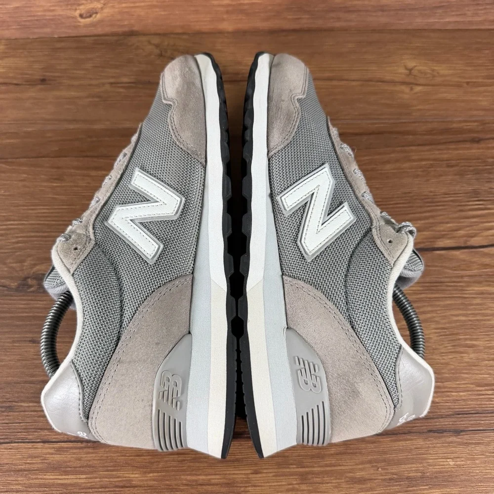 New Balance 515 Gray Suede Sneakers Men’s Size 8.5 Low Top‎ Shoes